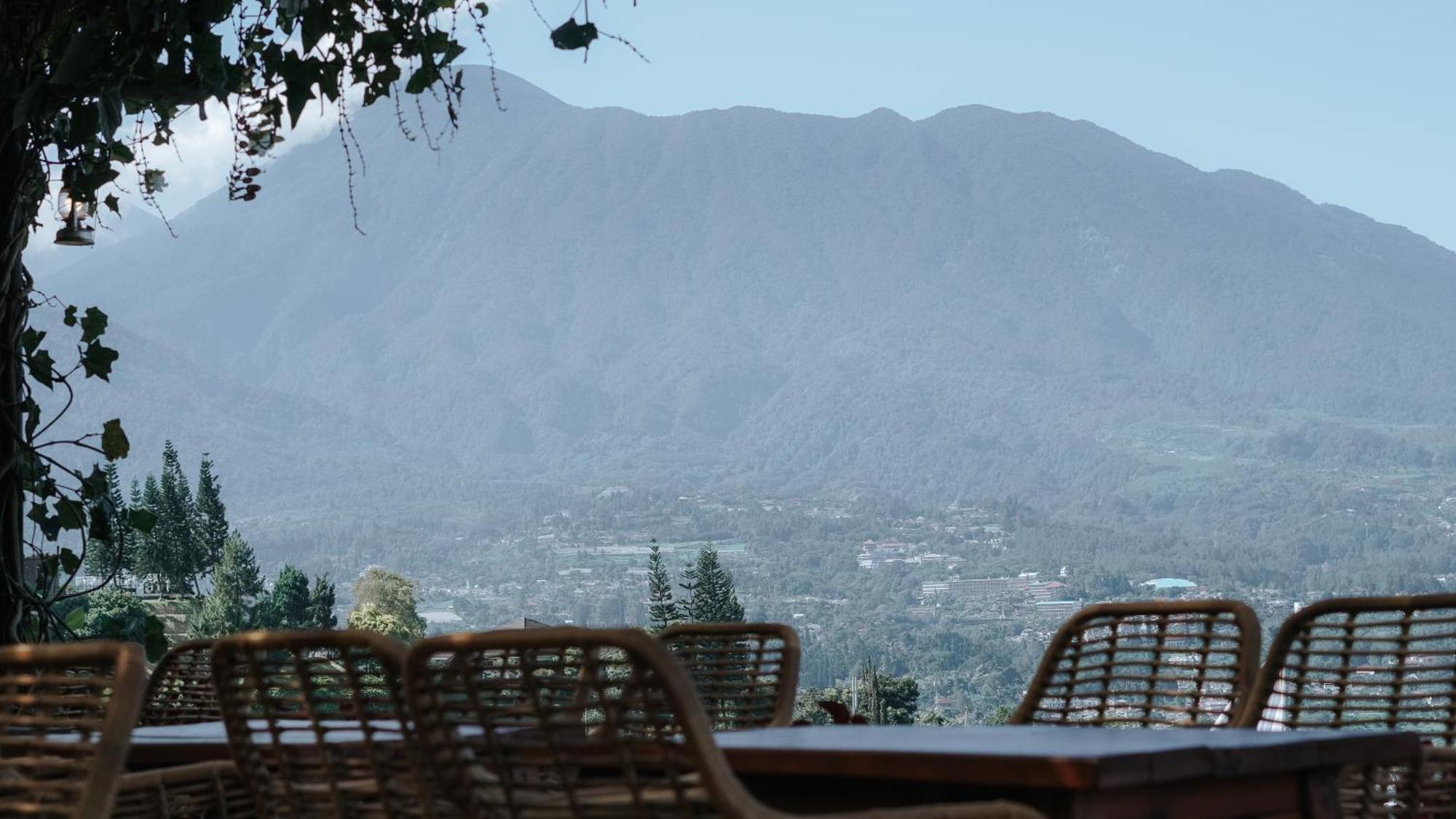 Damar Langit Resort Cisarua Esterno foto