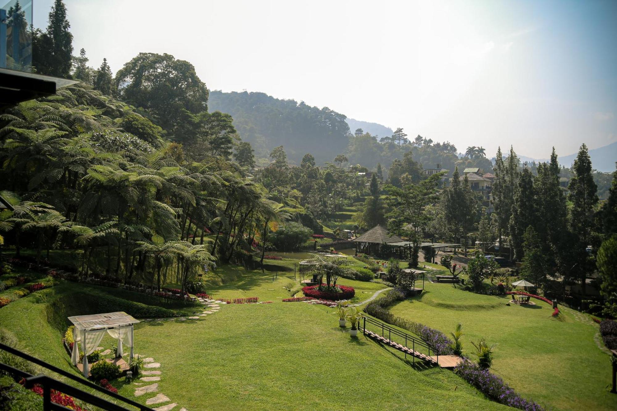 Damar Langit Resort Cisarua Esterno foto