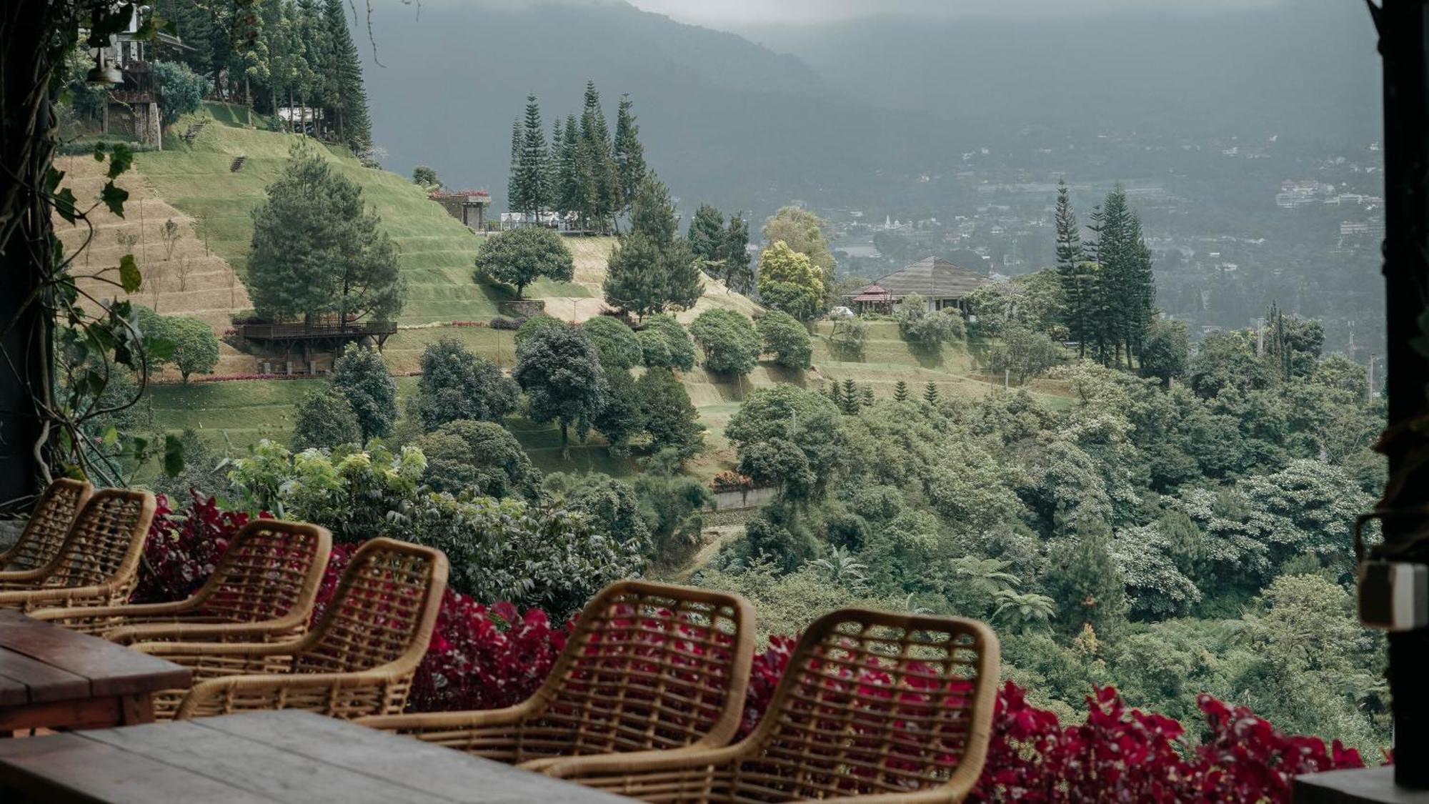 Damar Langit Resort Cisarua Esterno foto